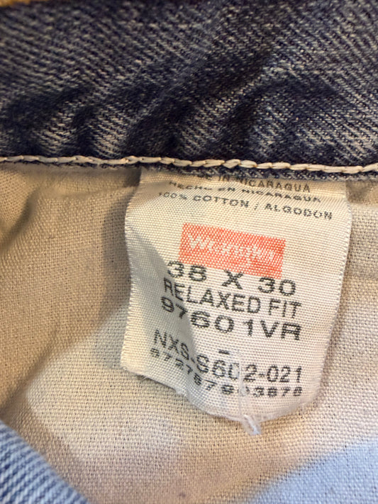 Jean Wrangler Authentic Relaxed Fit Bleu Moyen Délavé 100% Coton W38/L30 – Homme – Taille 48