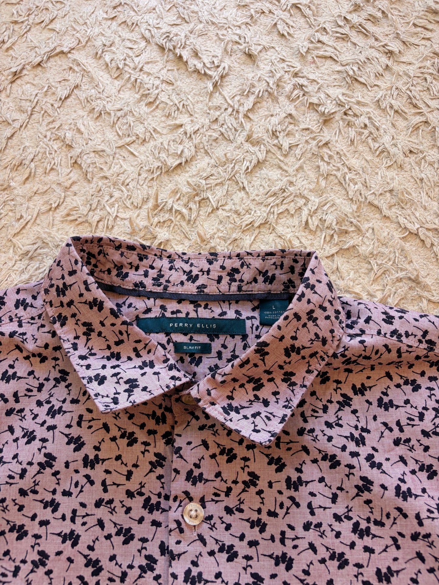 Chemise Perry Ellis Slim Fit Florale All-Over Vieux Rose Motifs Noirs 100% Coton Manches Courtes – Homme – Taille L