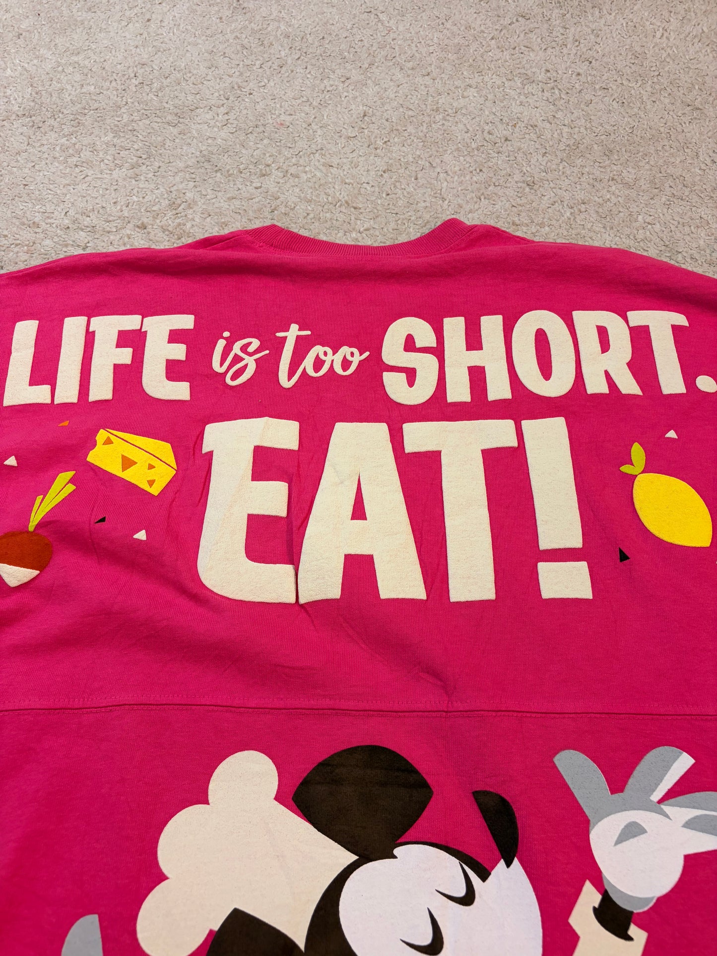 Spirit Jersey Disney Parks EPCOT Food & Wine Festival Mickey Chef Rose Fuchsia – Oversize – Taille M
