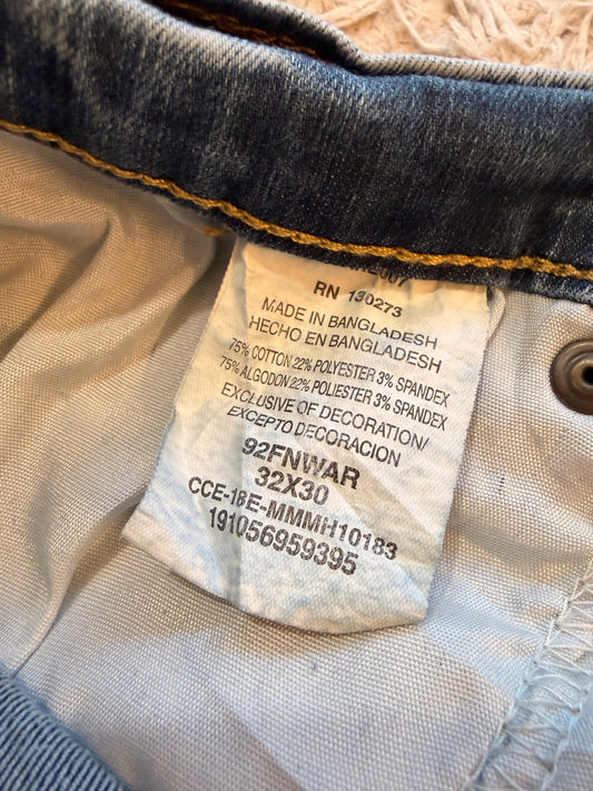 Jean Wrangler Slim Straight Stretch Bleu Délavé 75% Coton 22% Polyester 3% Spandex W32/L30 – Homme – Taille 42