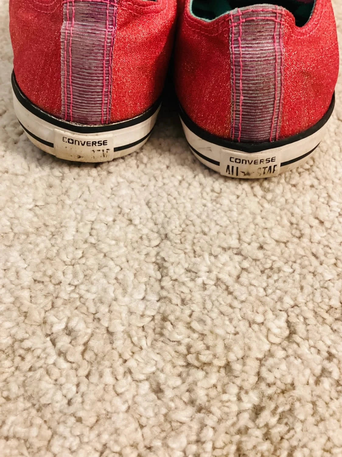Chaussure Converse 38 en très bon état fille rouge 🩸