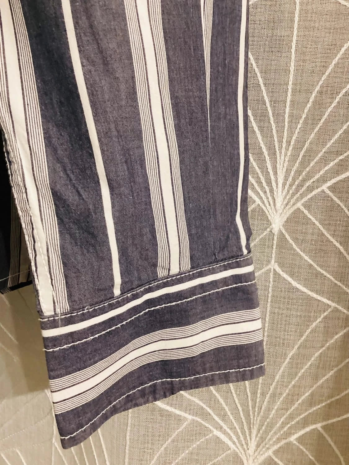 Chemise Murphy&Nye M en très bon état pour homme, coupe slim fit, gris et blanc 🌟
