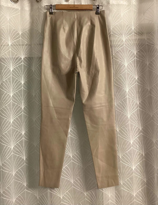 Pantalón Zara M en Muy Buen Estado 🌞