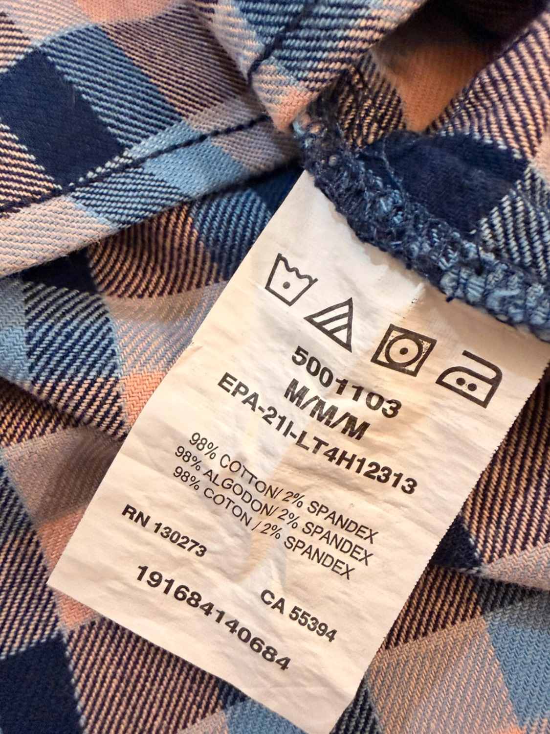 Lee Premium Select Navy/Light Blue/Apricot Plaid Shirt - Size M