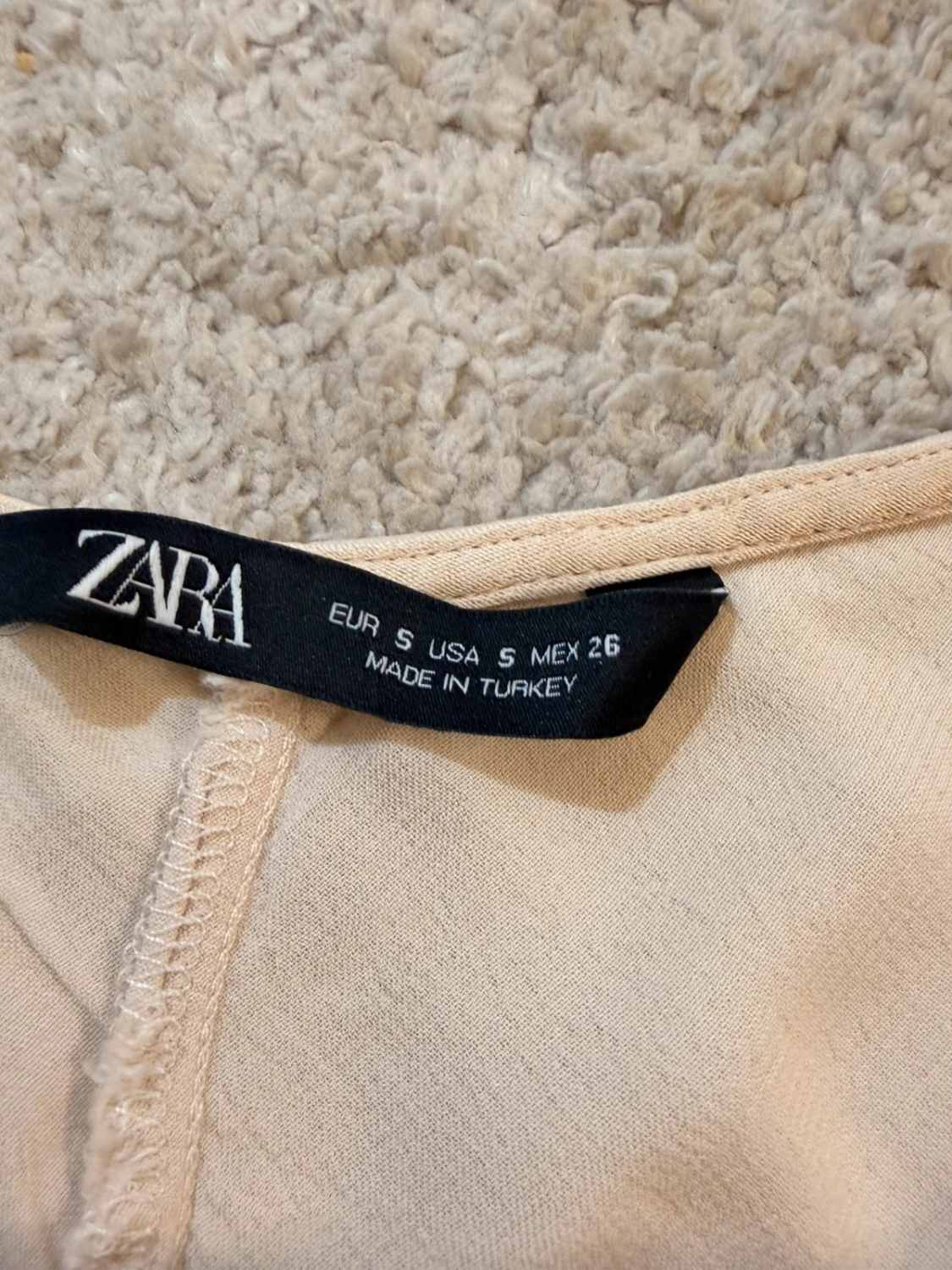 🤍🌼 Top Zara Beige - Élégance Aérée & Décontractée
