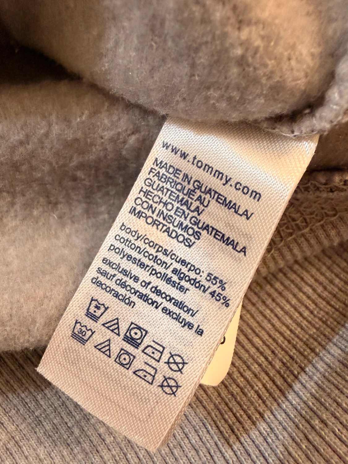 🔥🧥 Pull Tommy Hilfiger à Capuche Gris - Confort & Style