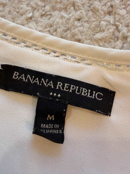 Étiquette Banana Republic taille M, vêtement d'occasion made in Philippines, seconde main mode