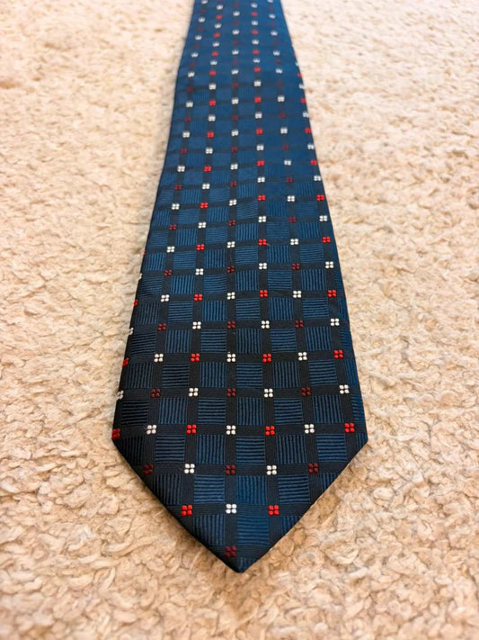 👔 Cravate à Carreaux - Style Urbain