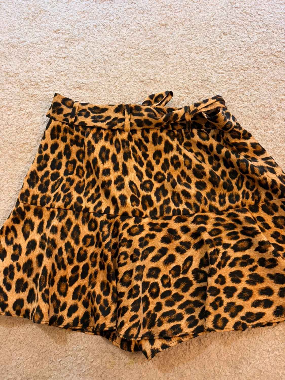 👗 Jupe-short Zara M (S) Motif Léopard