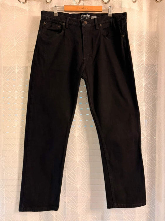 Jeans noirs Wrangler d'occasion, coupe droite, style classique pour homme