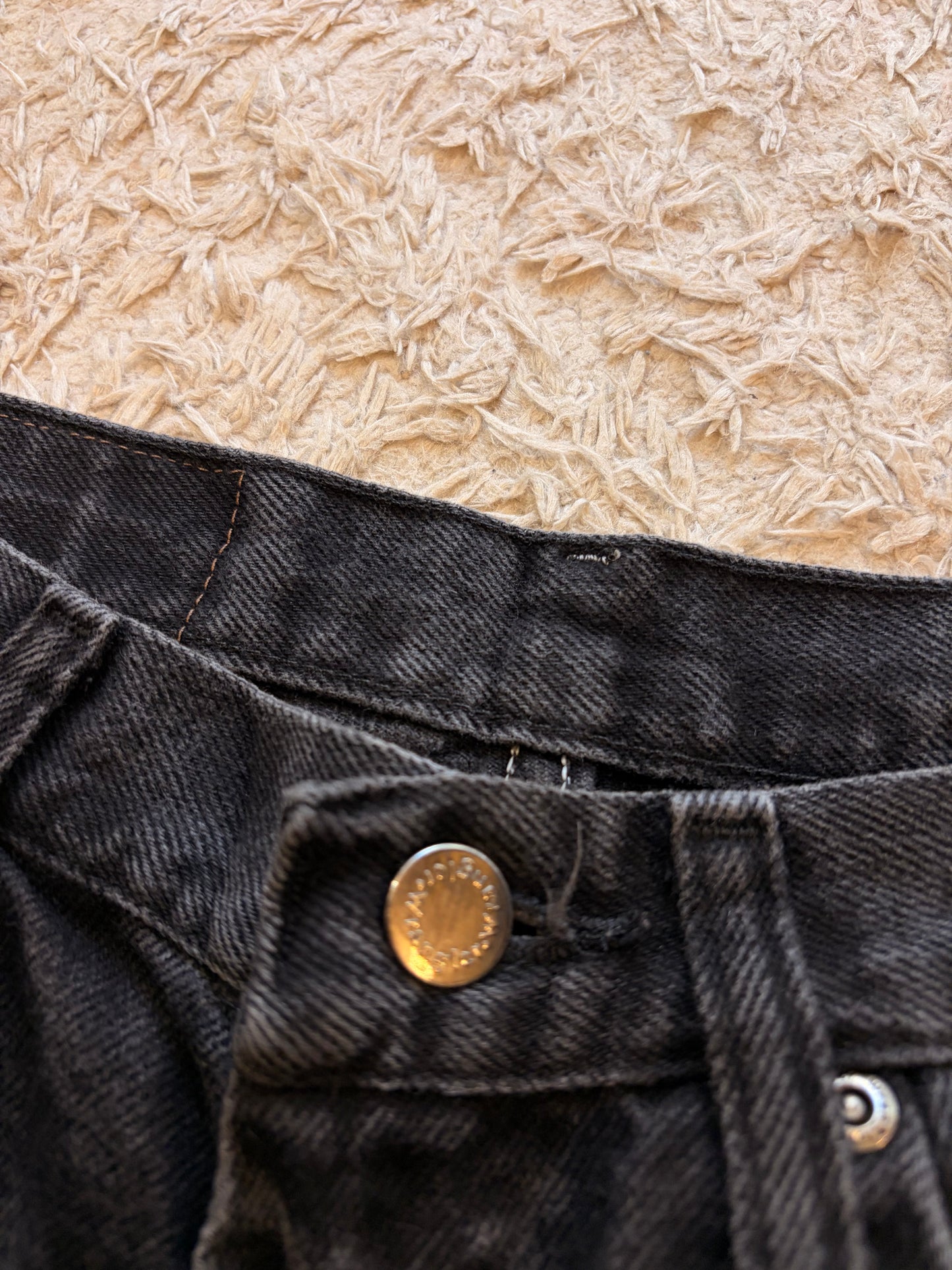 Jean Wrangler Premium Quality Droit Noir Délavé Vintage 100% Coton – Homme – Taille W30/L30