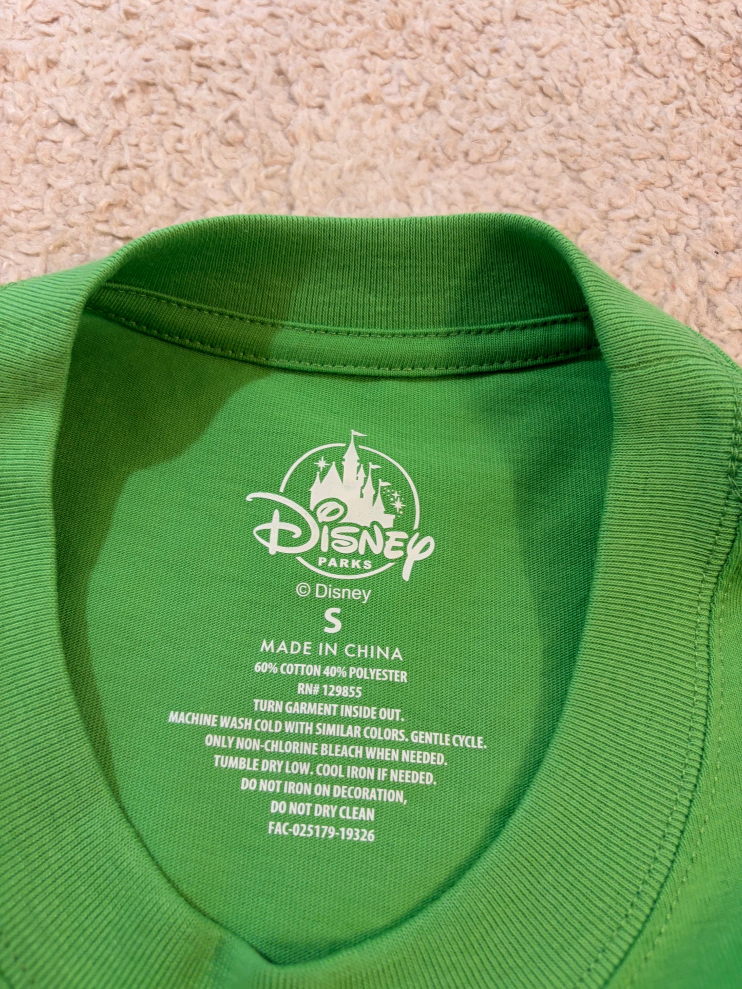 T-shirt Manches Longues Walt Disney World Vert Pomme – Taille S | Seconde Main