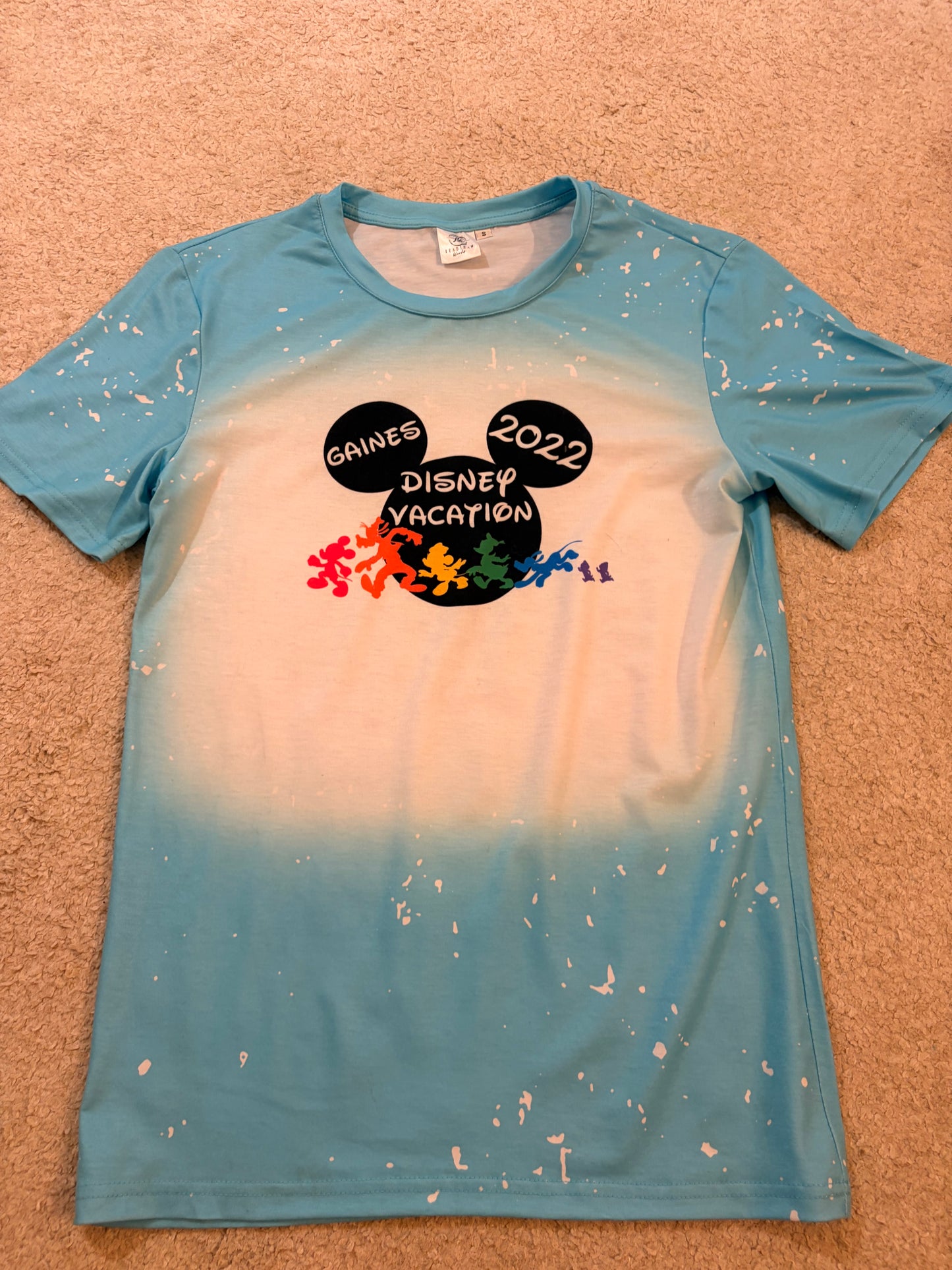 T-shirt Disney Vacation 2022 Bleu Blanc – Taille S | Seconde Main