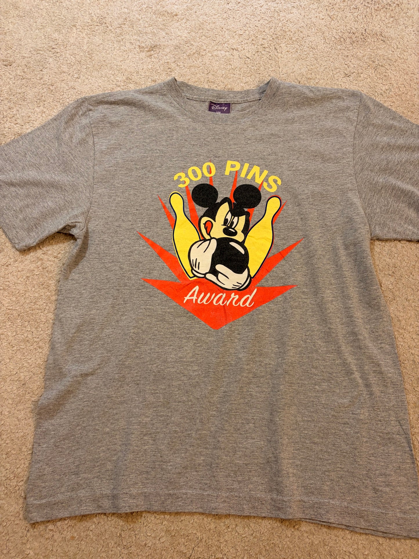 T-shirt Disney Mickey Mouse Bowling 300 Pins Award Gris Chiné – Taille M/L | Seconde Main