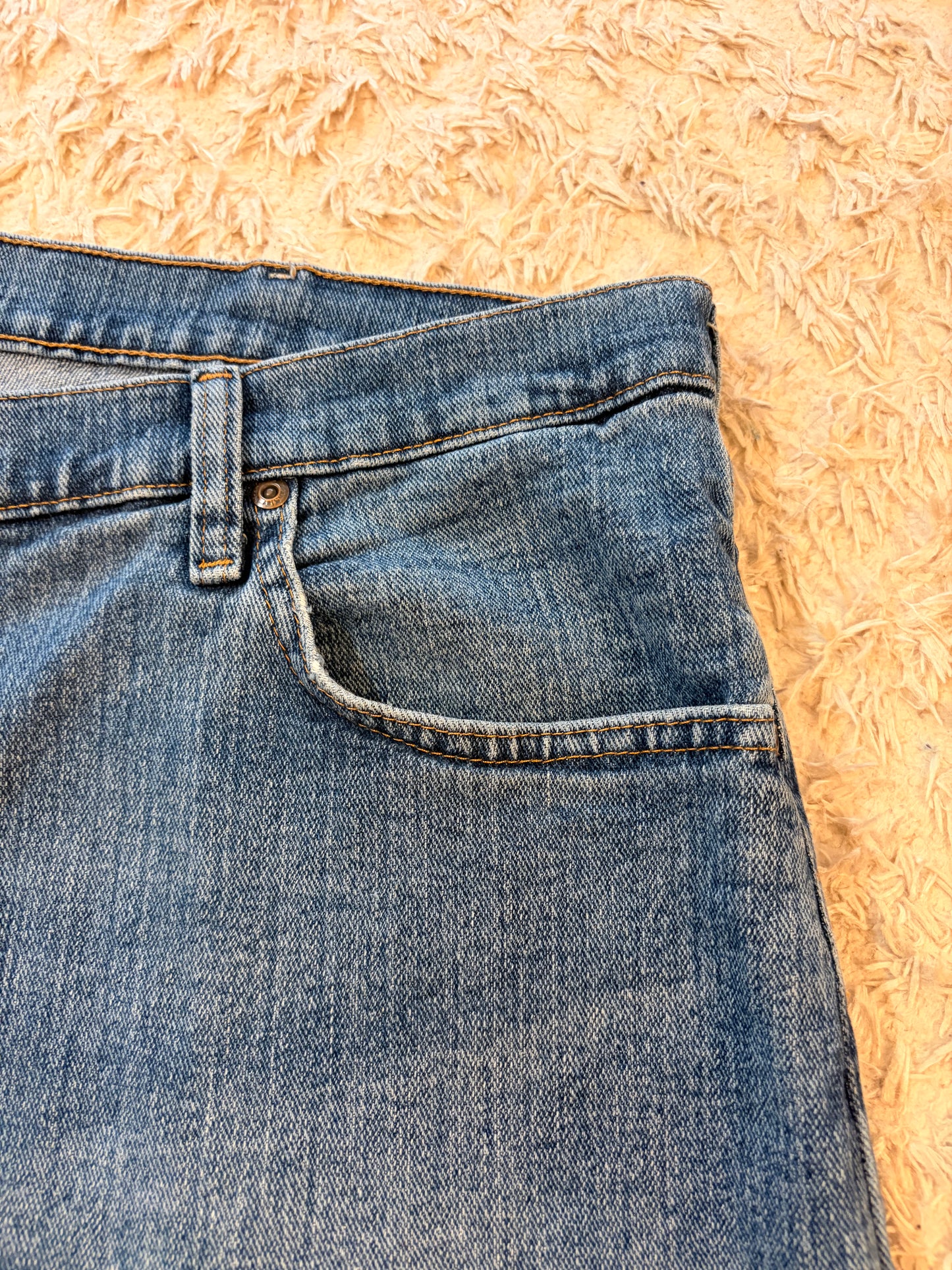 Jean Wrangler Authentics Regular Fit Bleu Stonewash W38/L29 99% Coton 1% Élasthanne Denim Stretch – Homme