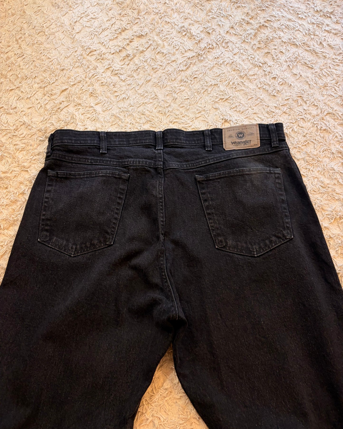 Jean Wrangler Hero Authentic Straight Comfort Flex Noir Délavé Anthracite Faded Black 99% Coton Ceinture Élastiquée Intérieure W40/L30 Made in Mexico – Homme – Taille 50