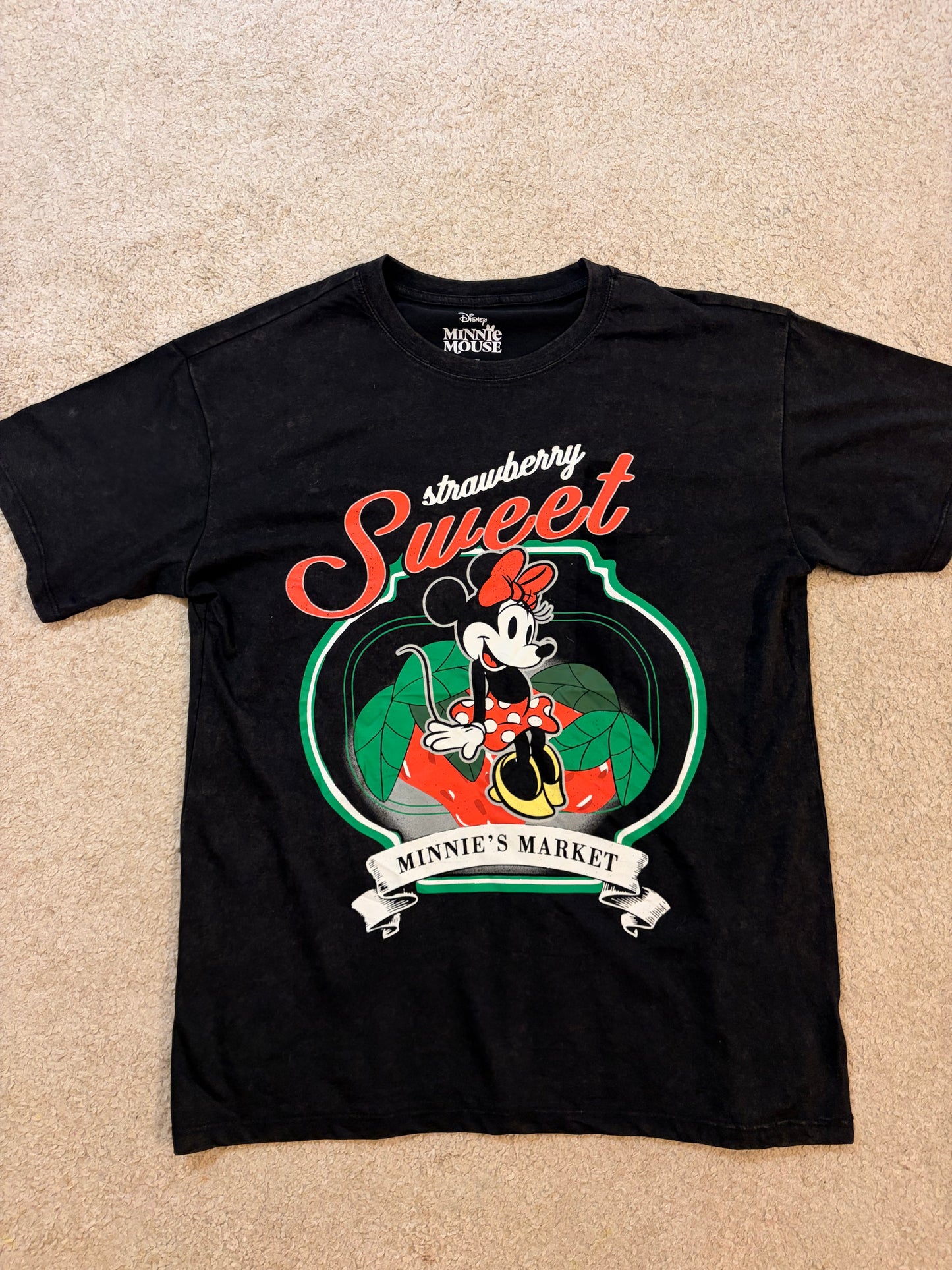 T-shirt Disney Minnie Mouse « Strawberry Sweet » Noir – Taille L