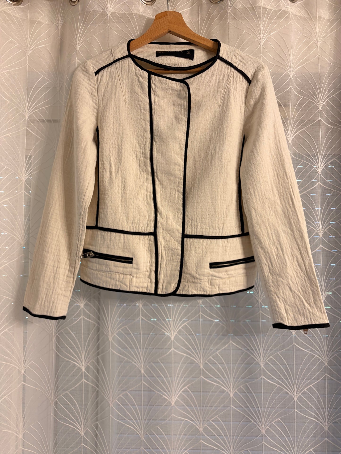 Veste Courte Zara Basic Écru Liserés Noirs Coton Texturé – Taille M Femme | Seconde Main