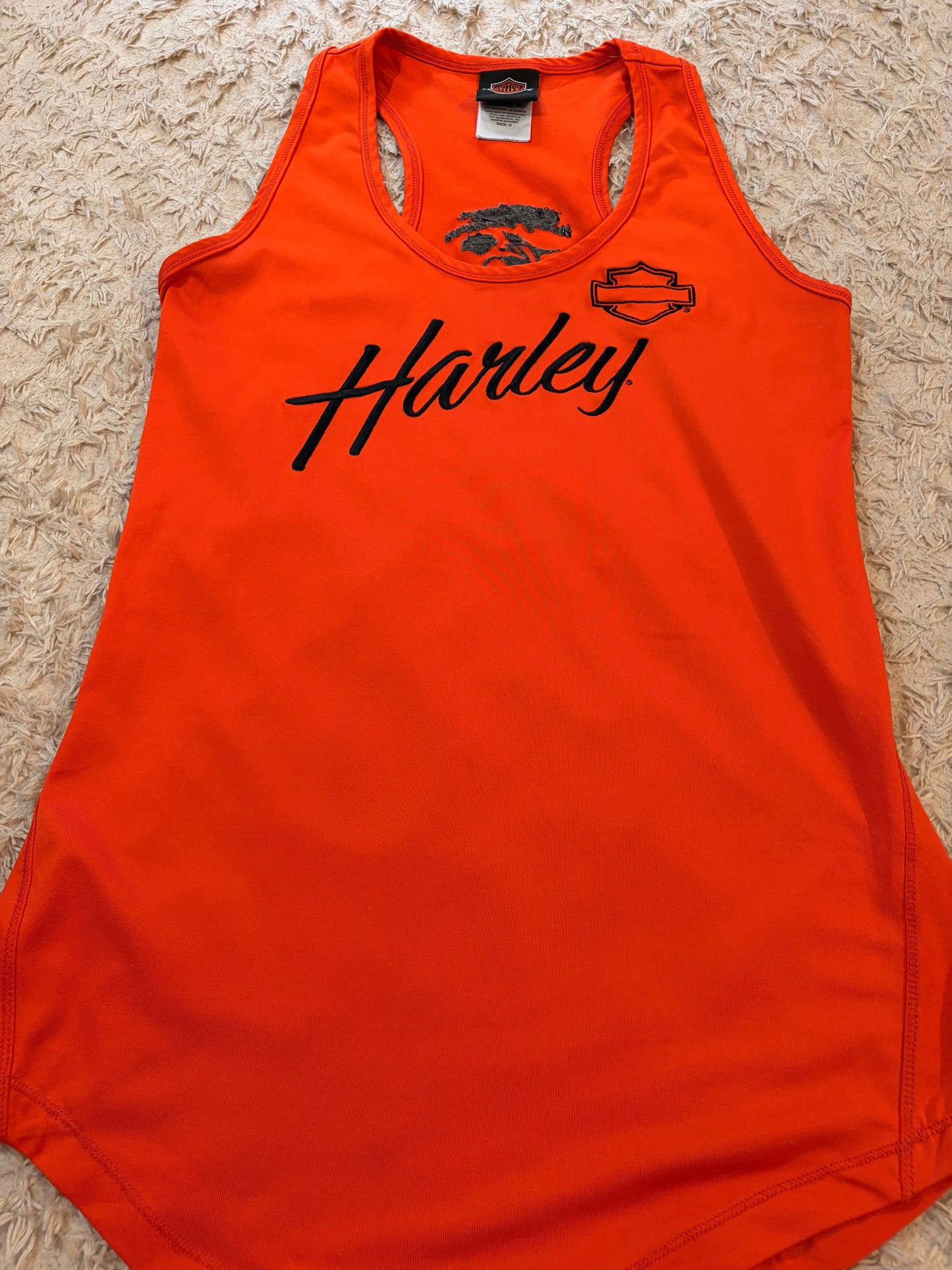 Débardeur Harley-Davidson Ridge Runner Chattanooga Tennessee Dos Nageur Racerback Orange Vif Brodé Cursive Noire 92% Polyester – Femme – Taille S
