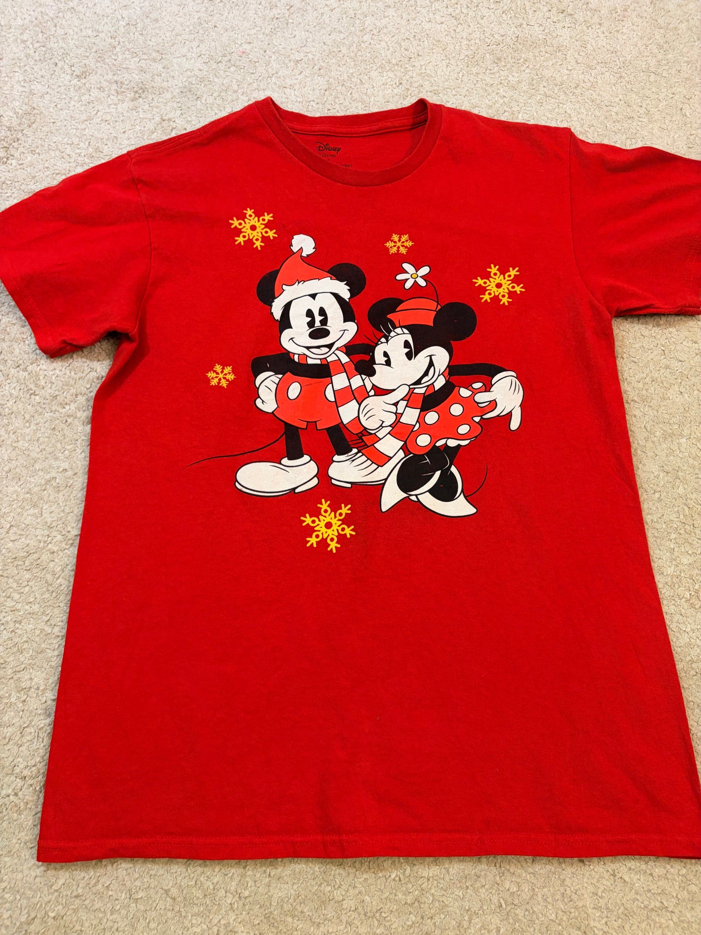 T-shirt Disney Noël Mickey & Minnie Rouge – Taille M (Homme) / L (Femme)