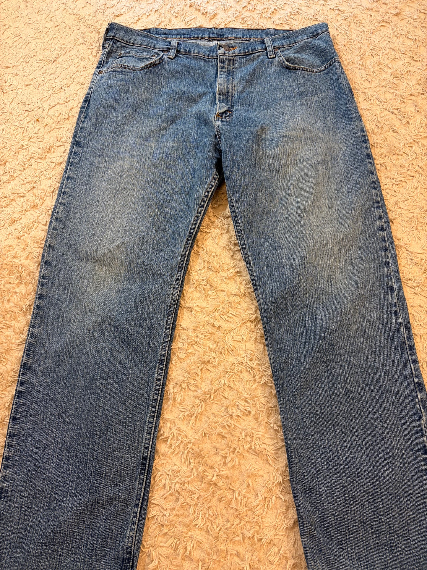 Jean Wrangler Authentics Regular Fit Bleu Stonewash W38/L29 99% Coton 1% Élasthanne Denim Stretch – Homme