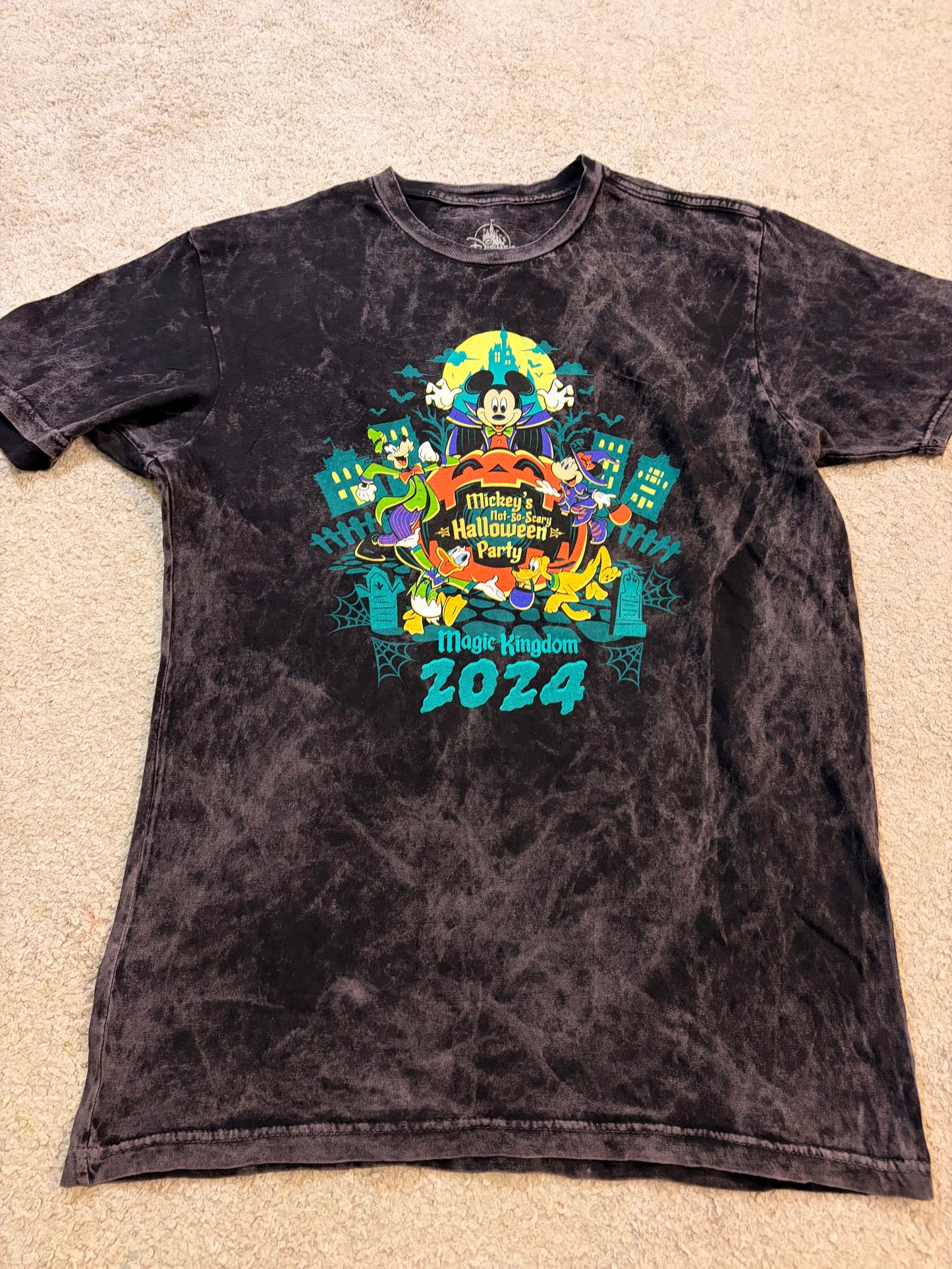 T-shirt Disney Mickey's Not-So-Scary Halloween Party 2024 Acid Wash Noir/Gris – Taille M | Seconde Main