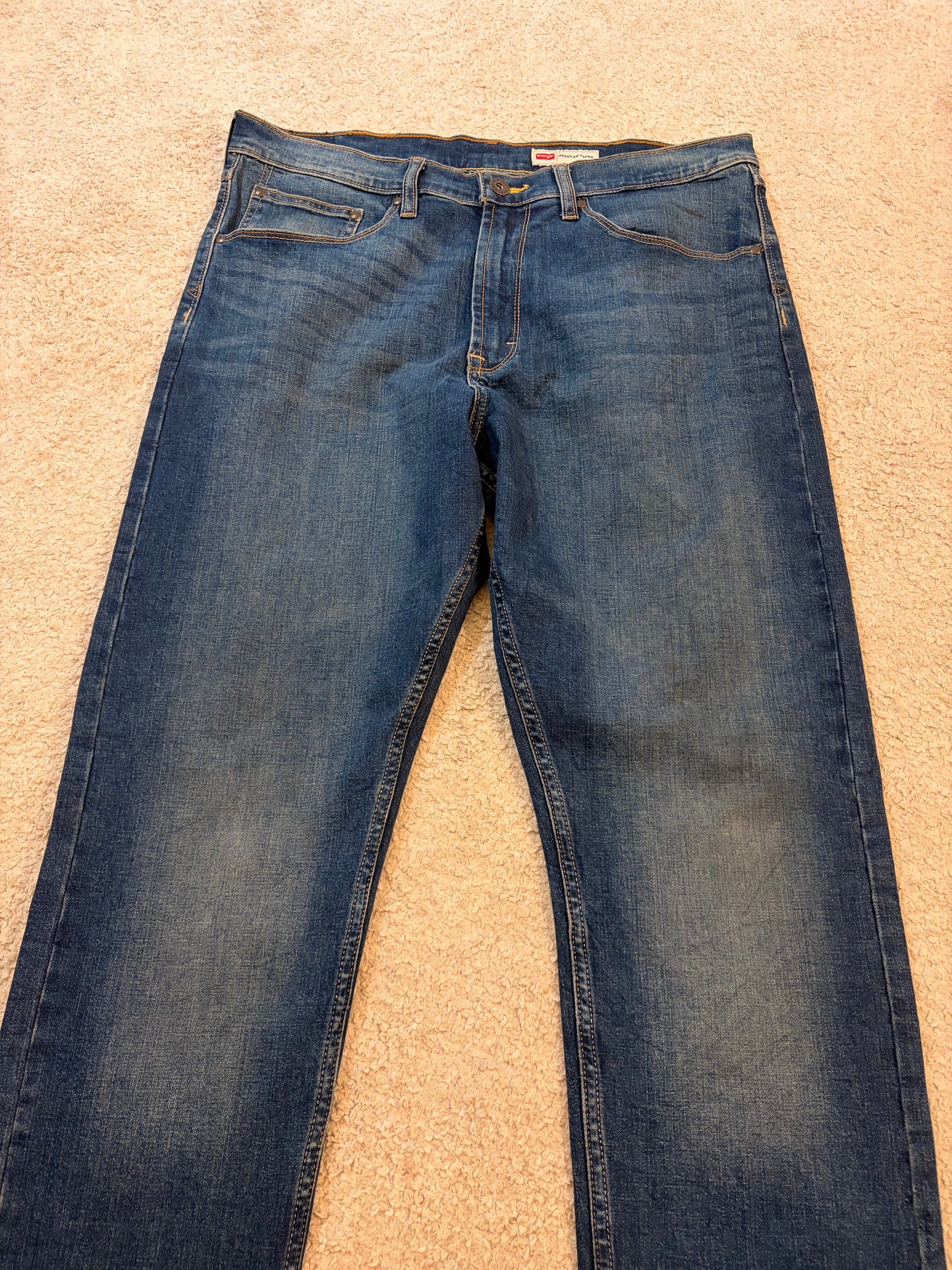 Jean Wrangler Premium Quality Bleu Foncé Stretch Regular Taper – Taille W34 L32 | Seconde Main