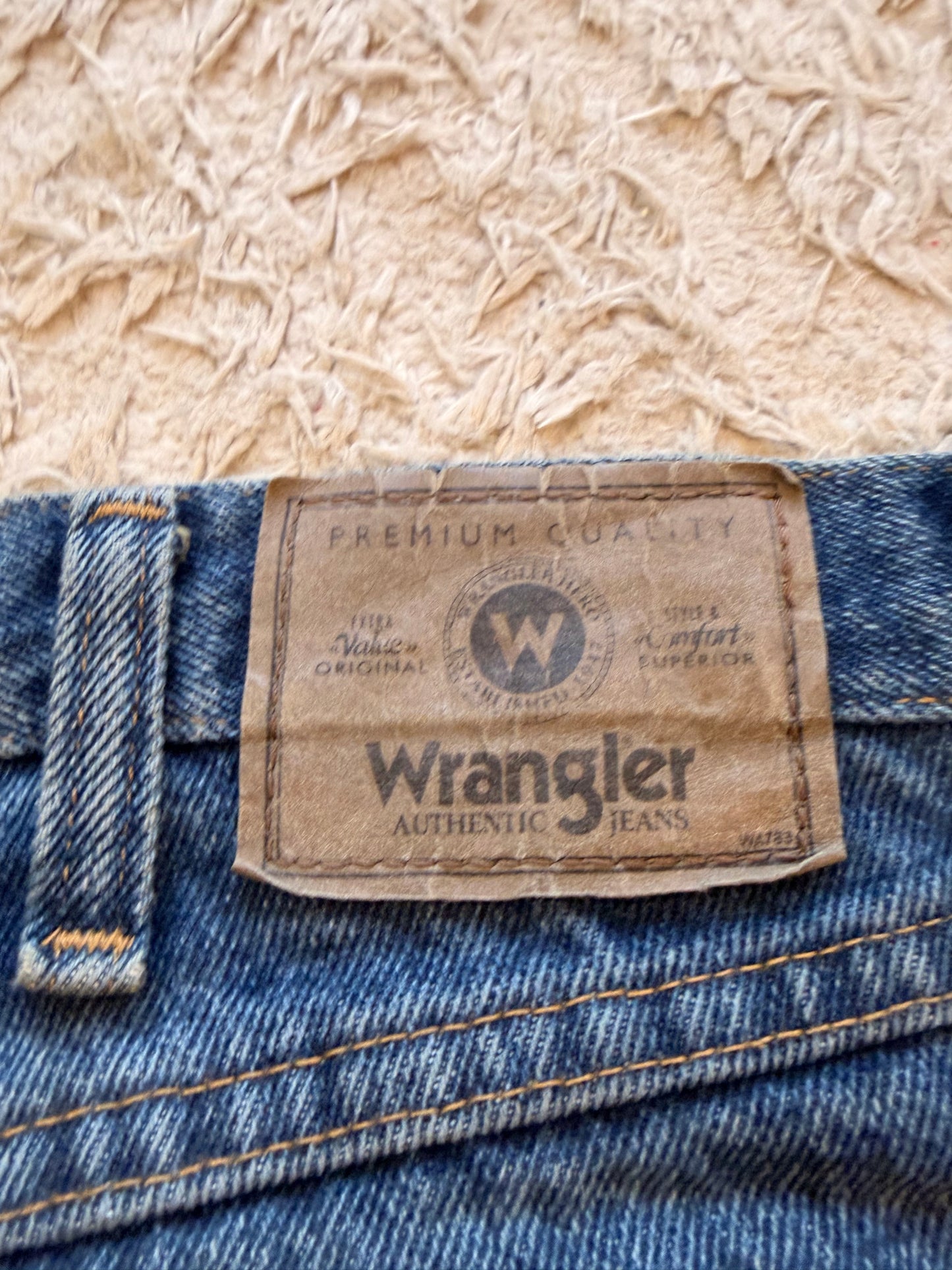 Jean Wrangler Premium Quality Relaxed Fit Bleu Stonewash 100% Coton – Homme – Taille W35/L32