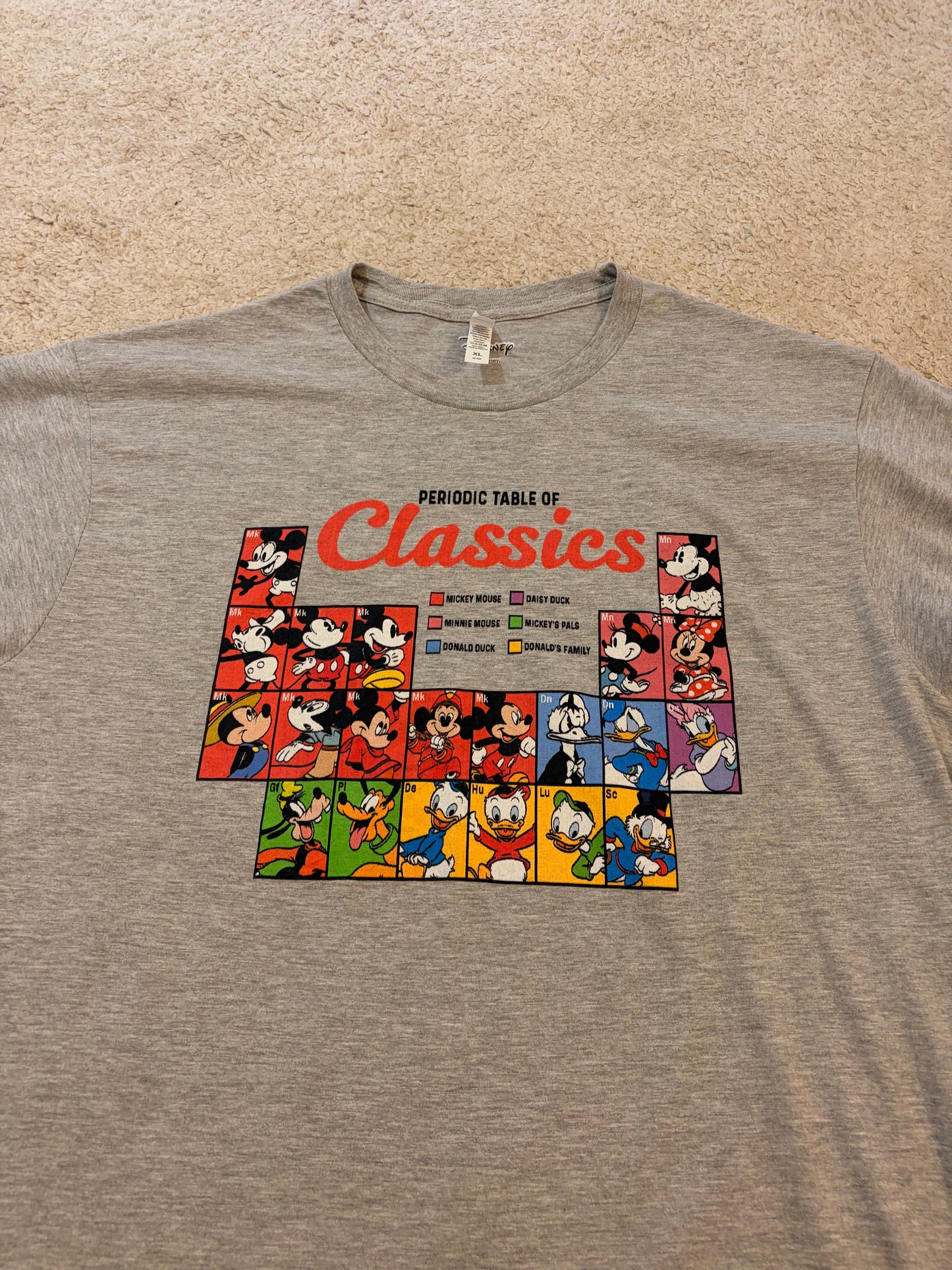 T-shirt Disney « Periodic Table of Classics » Mickey & Amis Gris – Taille XL