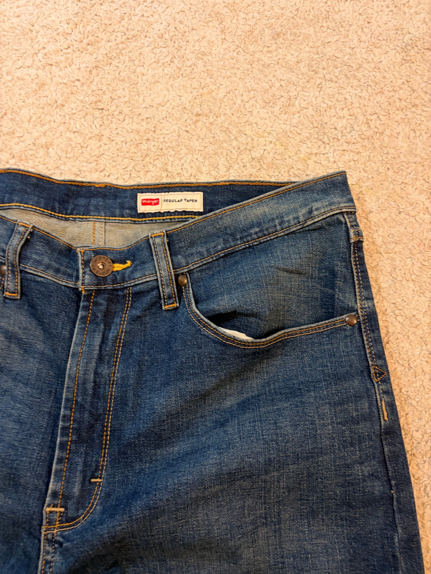 Jean Wrangler Premium Quality Bleu Foncé Stretch Regular Taper – Taille W34 L32 | Seconde Main