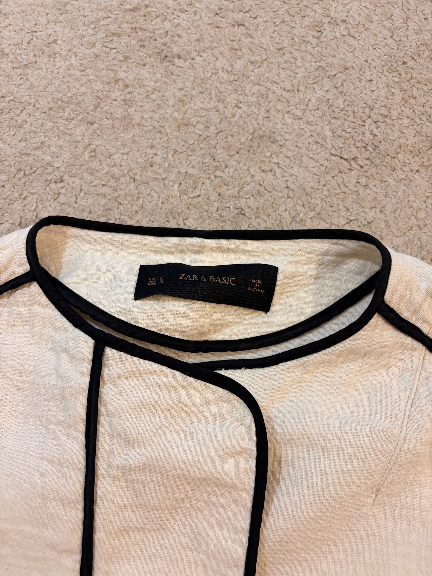 Veste Courte Zara Basic Écru Liserés Noirs Coton Texturé – Taille M Femme | Seconde Main