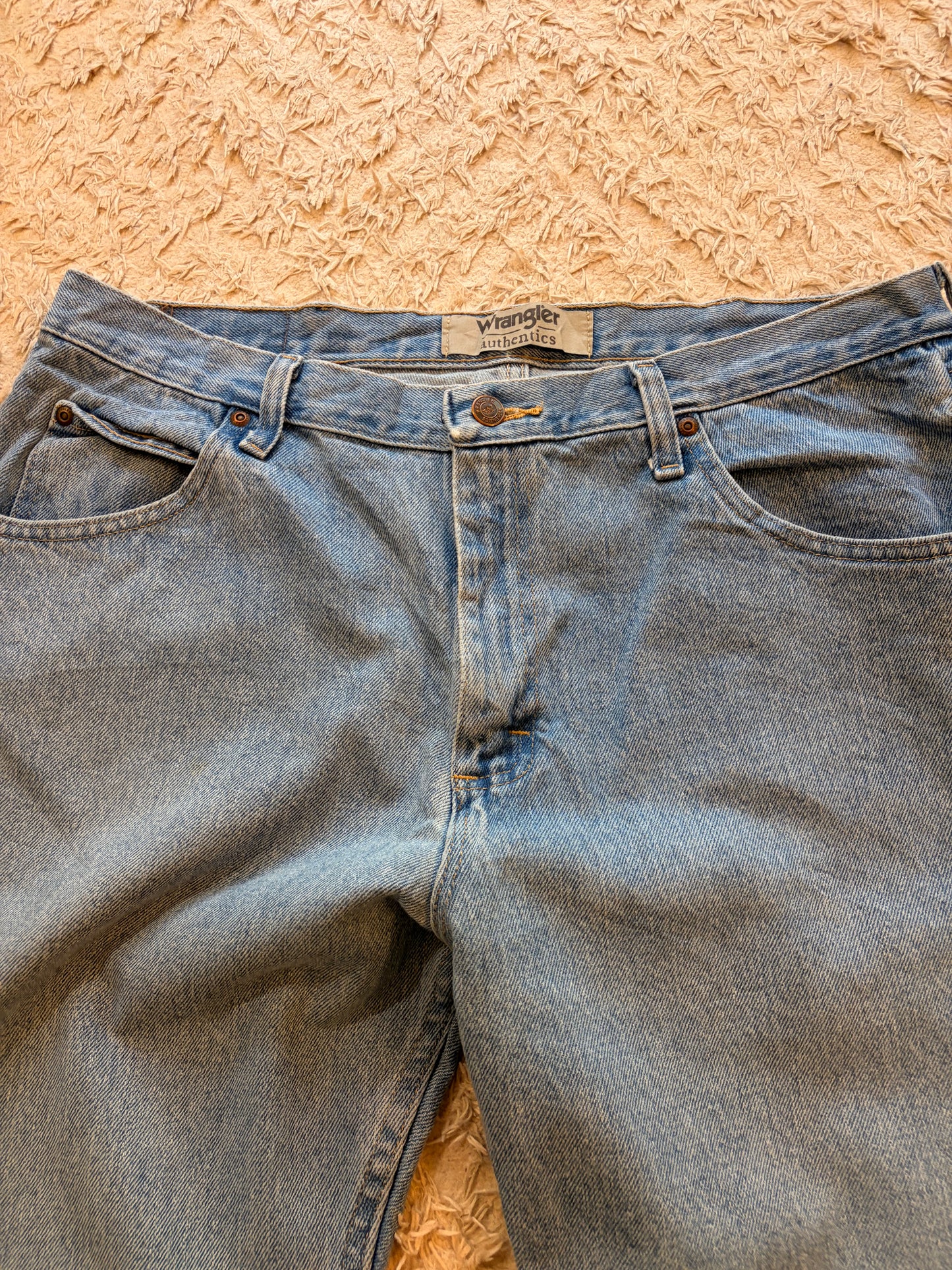 Jean Wrangler Authentics Droit Bleu Clair Délavé Vintage 100% Coton – Homme – Taille W36/L30