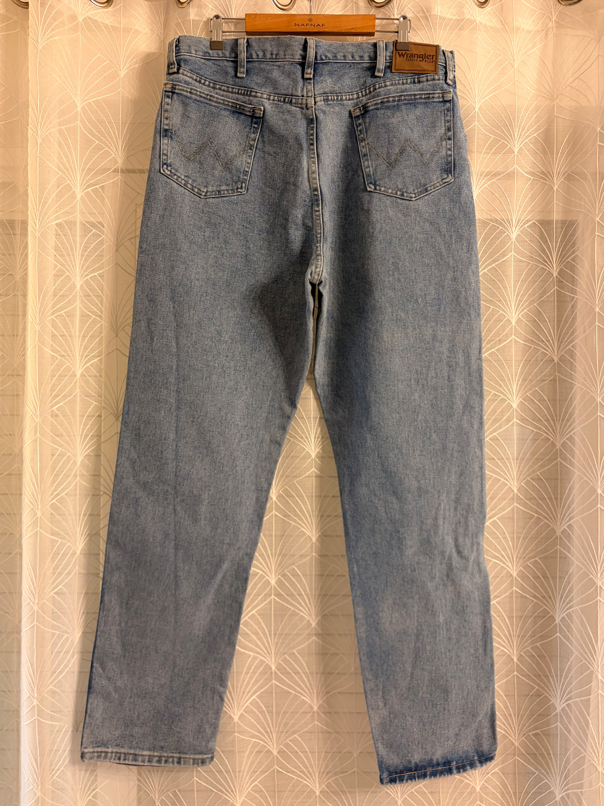 Jean Wrangler Rugged Wear Bleu Clair Délavé 100% Coton Regular Fit W40/L34 (FR 48-50 Grande Taille Longue) – Homme – Très Bon état