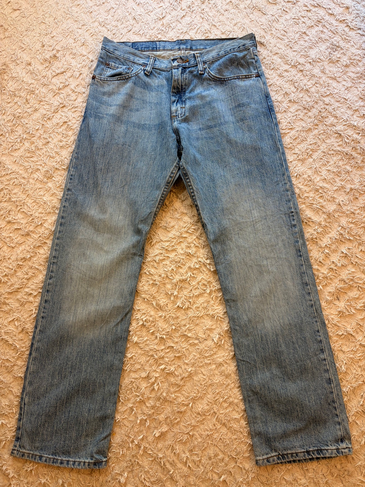 Jean Wrangler Vintage Droit Bleu Clair Délavé Shadow Patch 100% Coton – Homme – Taille W32/L30 (42)
