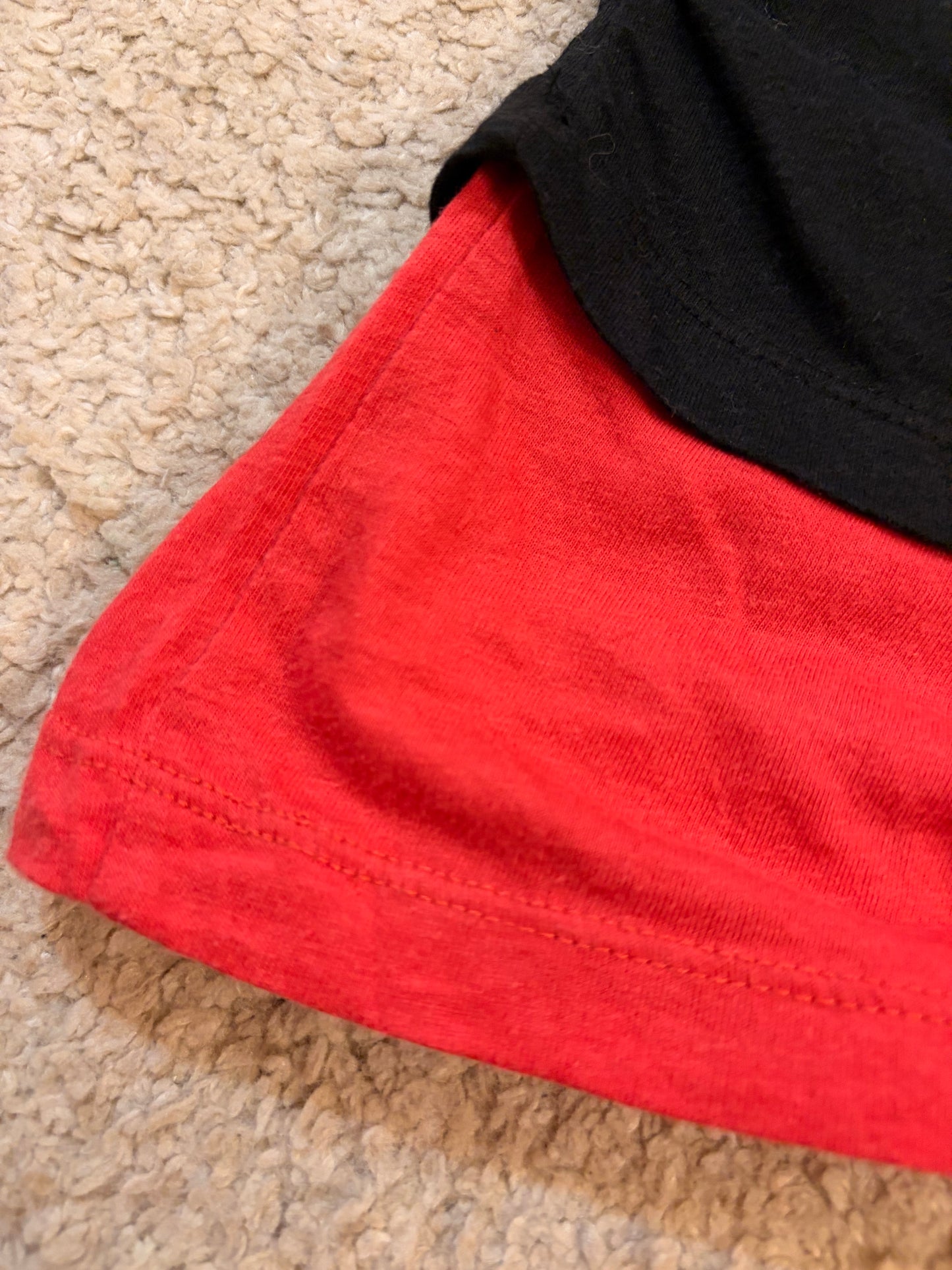 Top Débardeur Harley-Davidson Asymétrique Bretelles Croisées Noir/Rouge Paillettes – Femme – Taille L