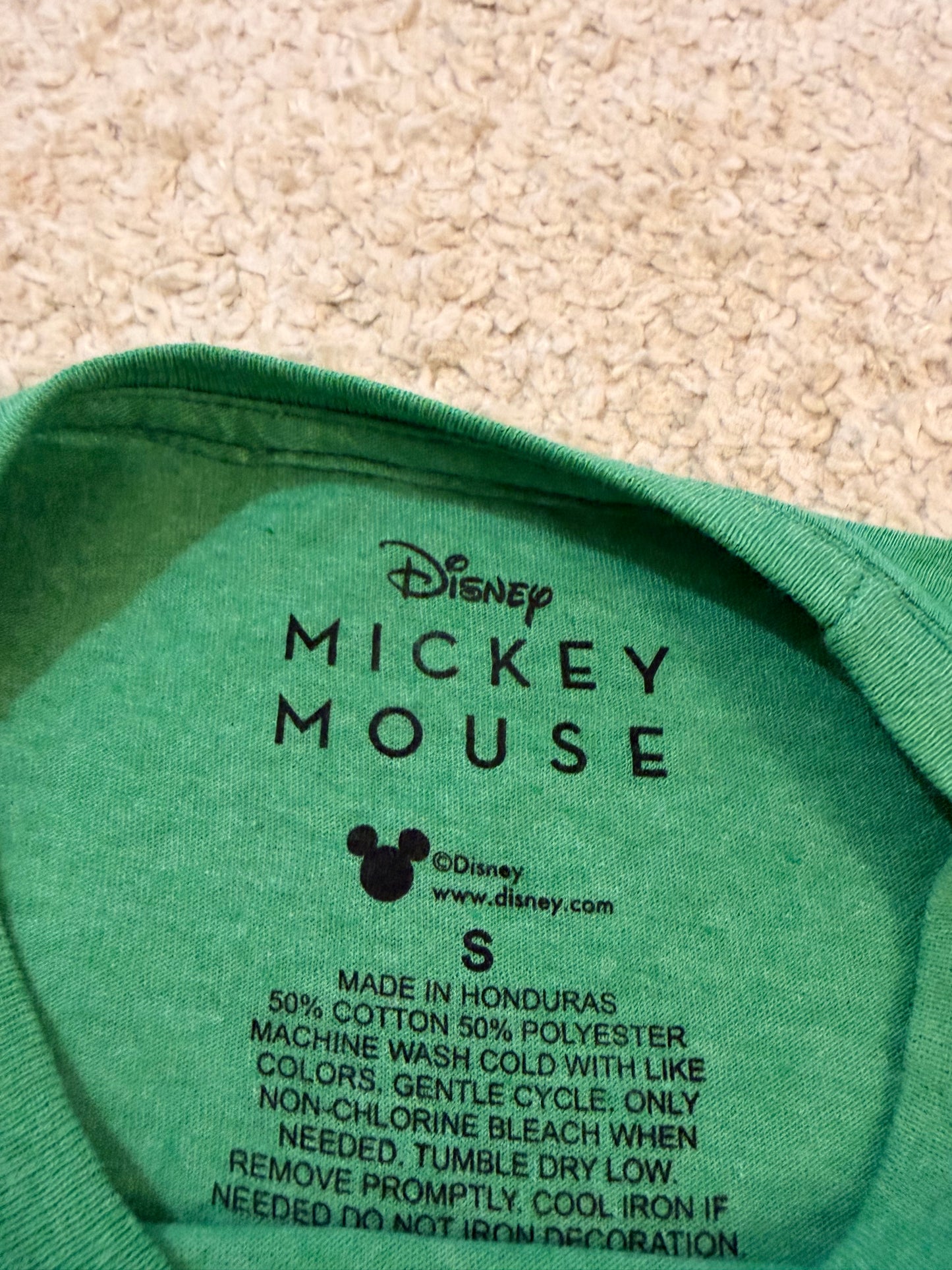 T-shirt Disney Mickey Outdoor Adventures Vert – Taille S | Seconde Main