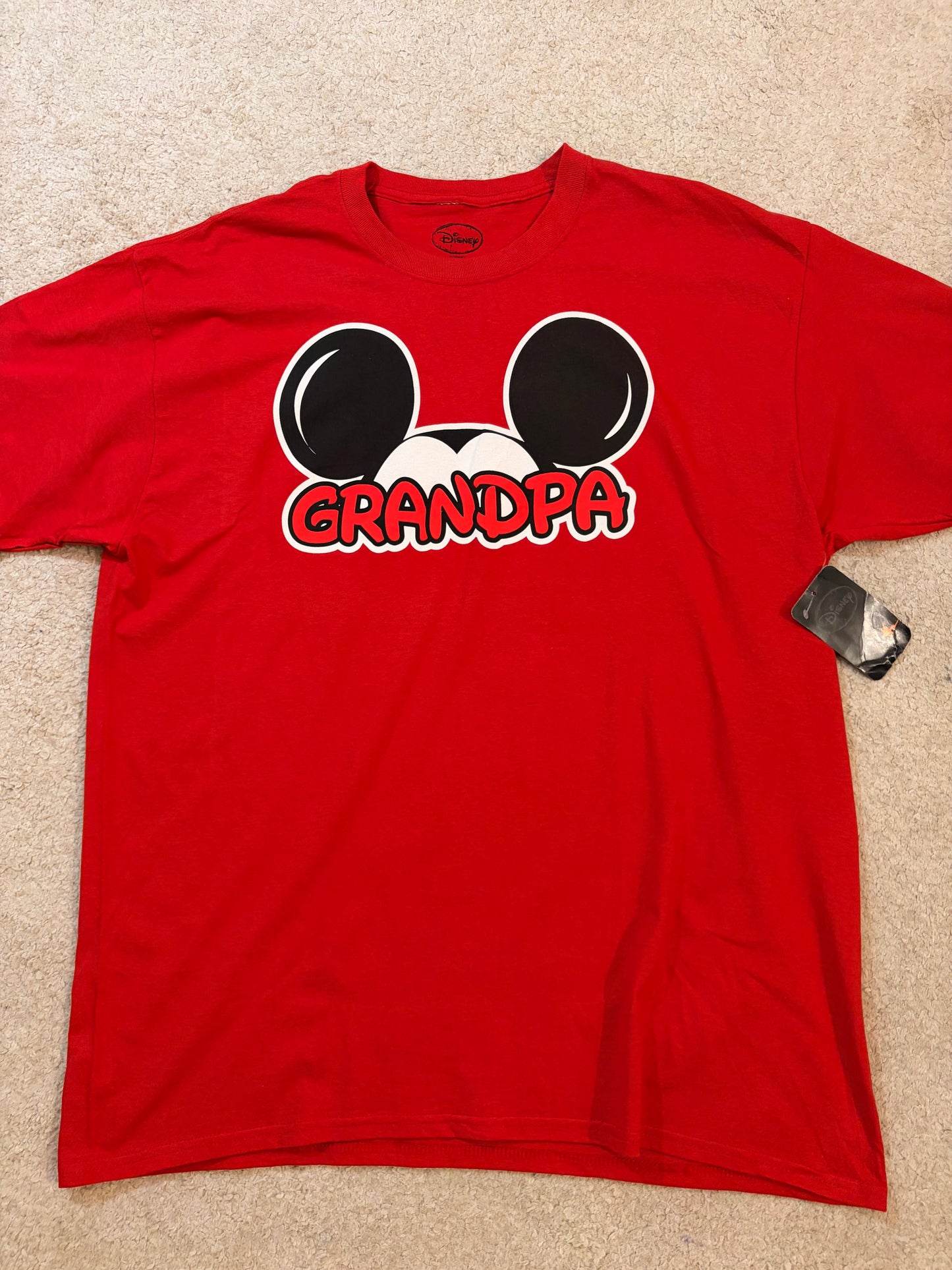 T-shirt Disney Mickey Mouse Grandpa Rouge – Neuf avec Étiquette – Homme – Taille XL