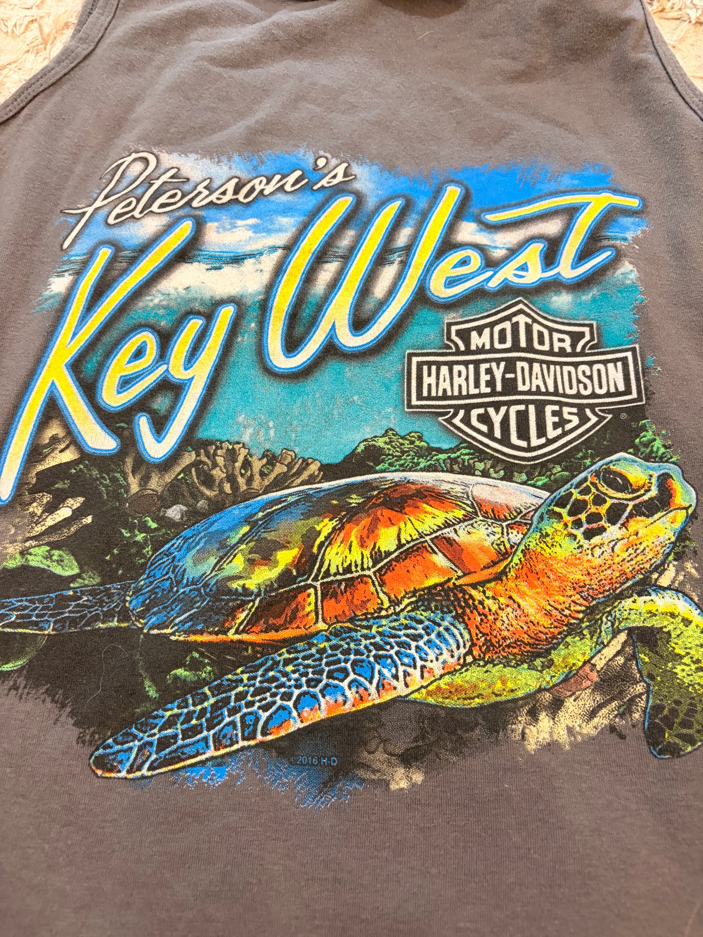 Débardeur Harley-Davidson Peterson's Key West Florida Gris Taupe Tortue Marine Multicolore Bleu Lagon/Jaune/Orange 57% Coton Stretch – Femme – Taille L/XL