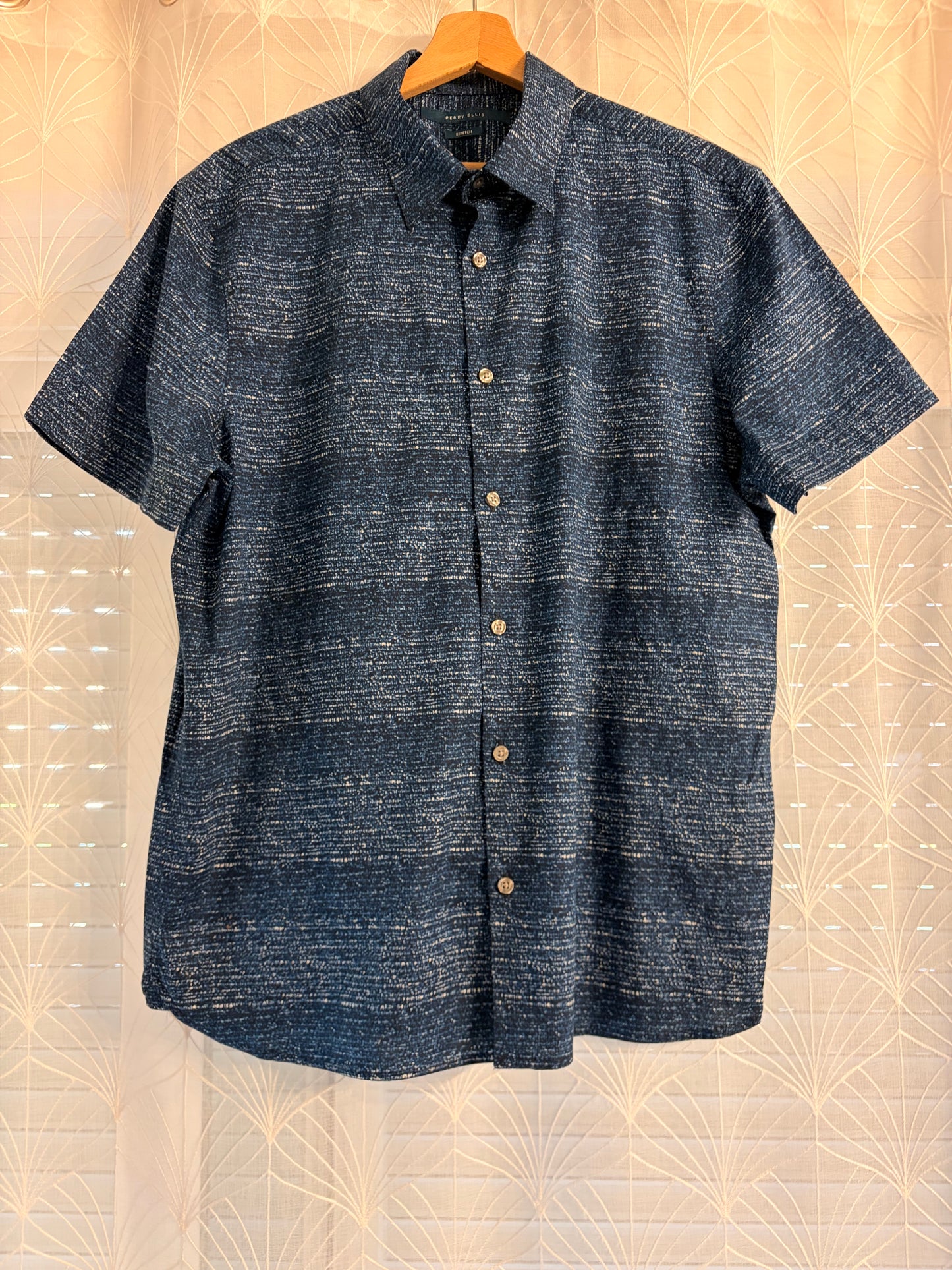 Chemise Manches Courtes Perry Ellis Stretch Bleu Marine Motif Flammé Blanc – Homme – Taille L
