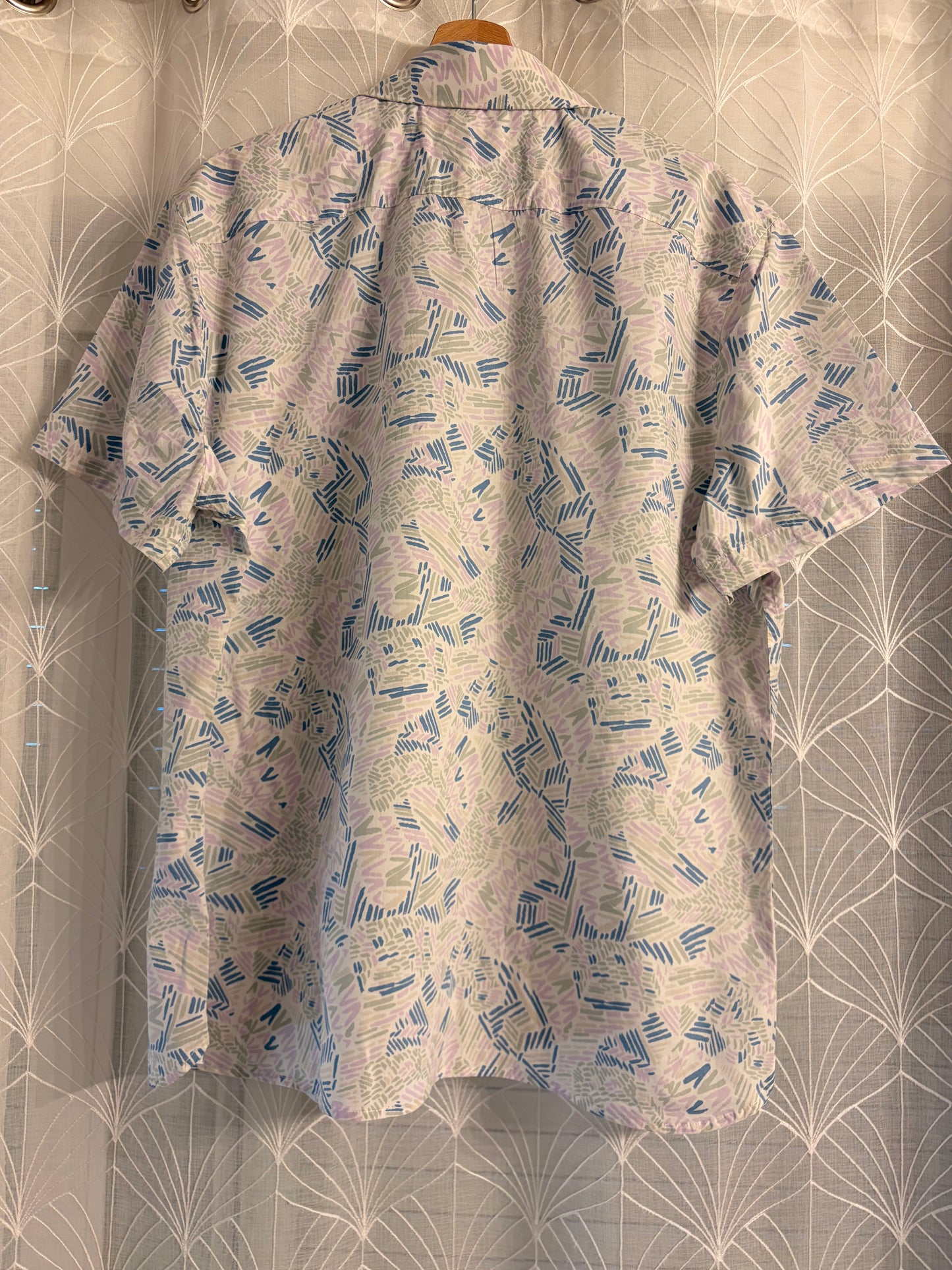 Chemisette Perry Ellis Stretch Motifs Abstraits Pastel Blanc/Violet/Bleu – Homme – Taille XL