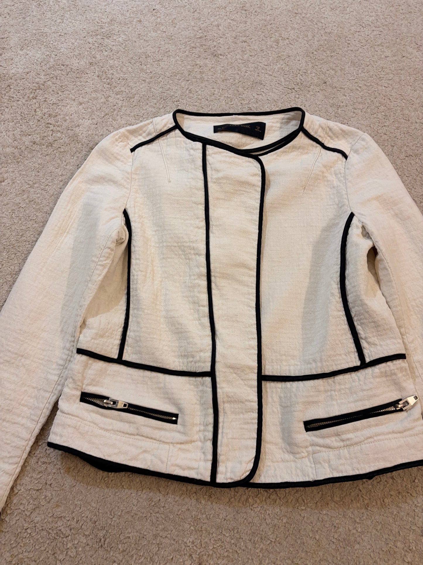 Veste Courte Zara Basic Écru Liserés Noirs Coton Texturé – Taille M Femme | Seconde Main