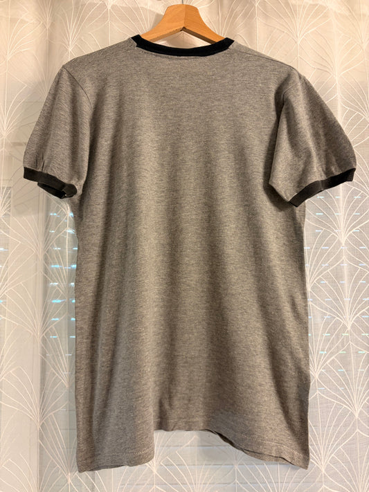 T-shirt Ringer Disney Mickey Mouse Vintage Gris et Noir – Taille L | Seconde Main