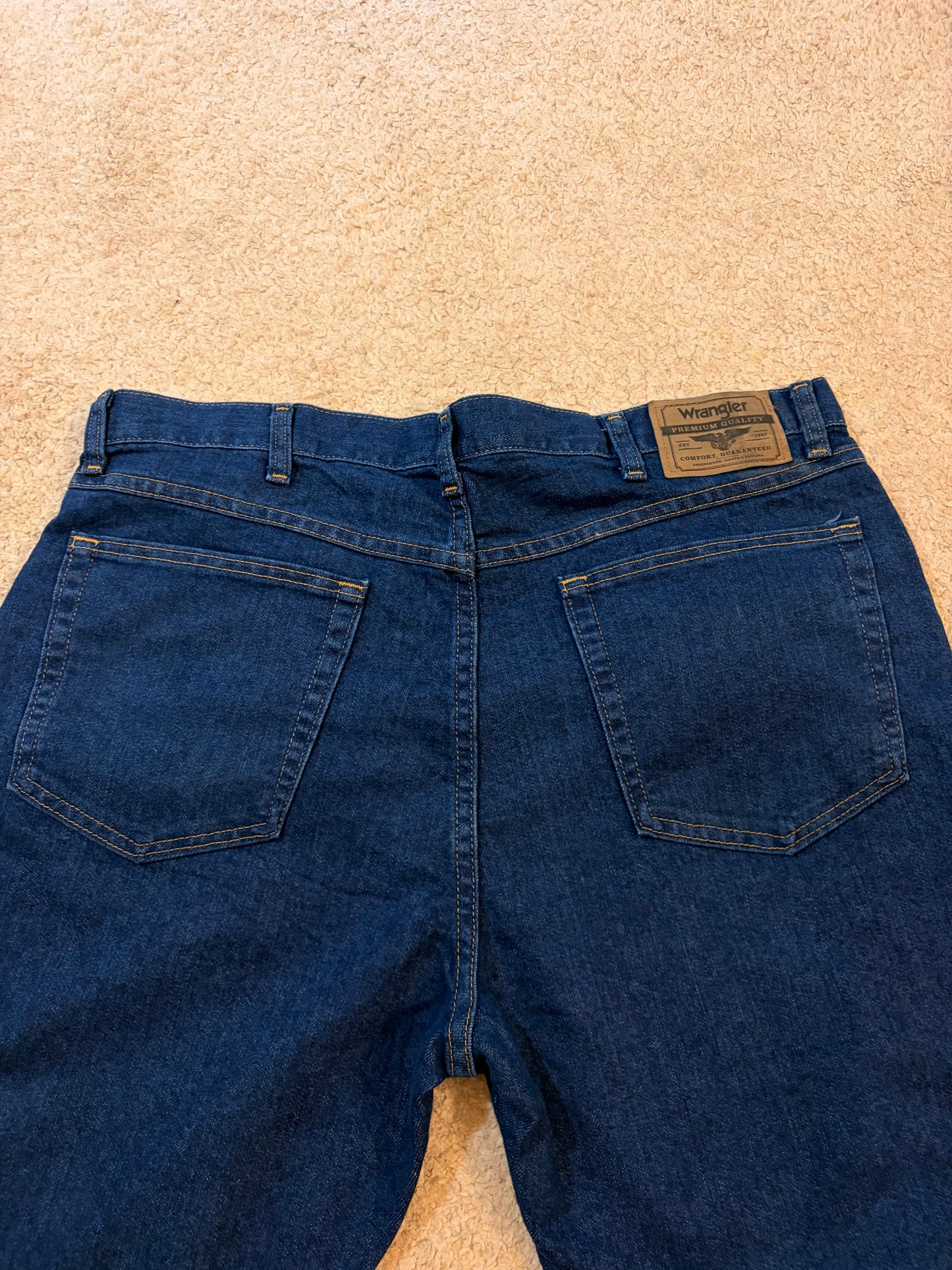 Jean Wrangler Premium Quality Bleu Foncé Straight Fit Coton/Polyester – Taille W36 L30 | Seconde Main
