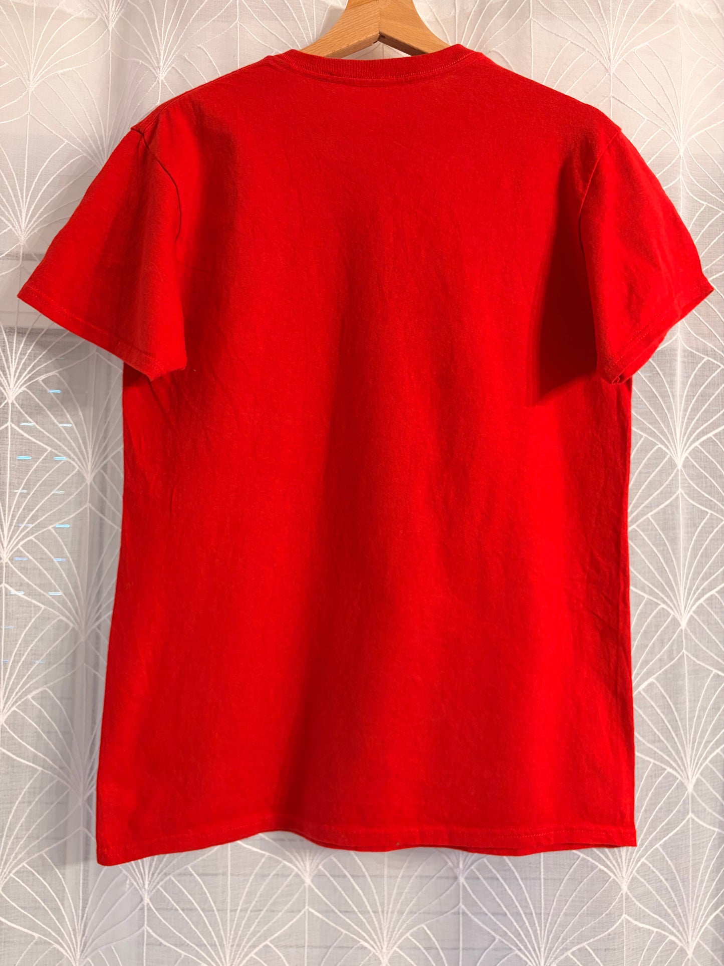 T-shirt Disney Noël Mickey & Minnie Rouge – Taille M (Homme) / L (Femme)