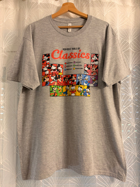 T-shirt Disney « Periodic Table of Classics » Mickey & Amis Gris – Taille XL