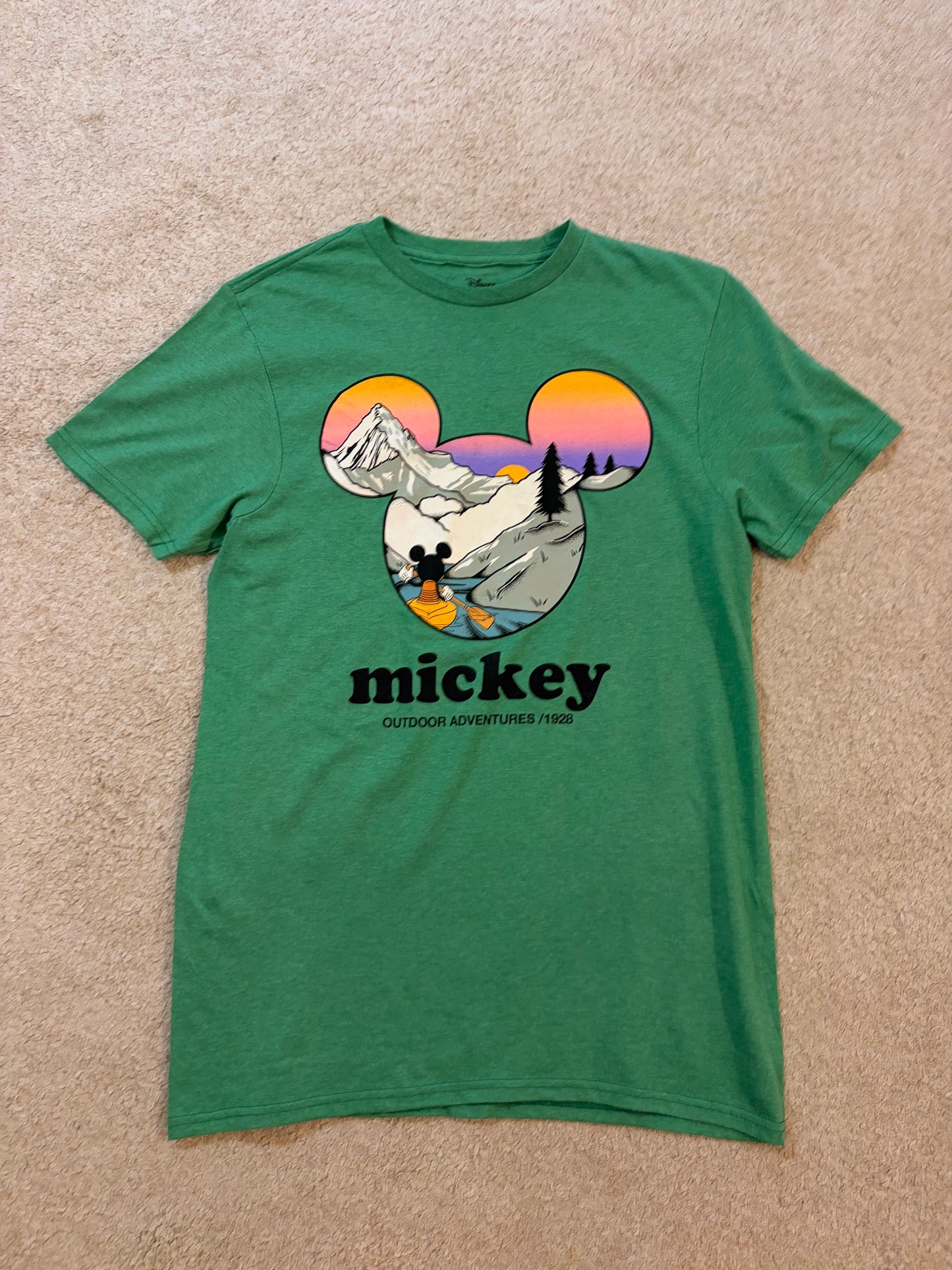 T-shirt Disney Mickey Outdoor Adventures Vert – Taille S | Seconde Main
