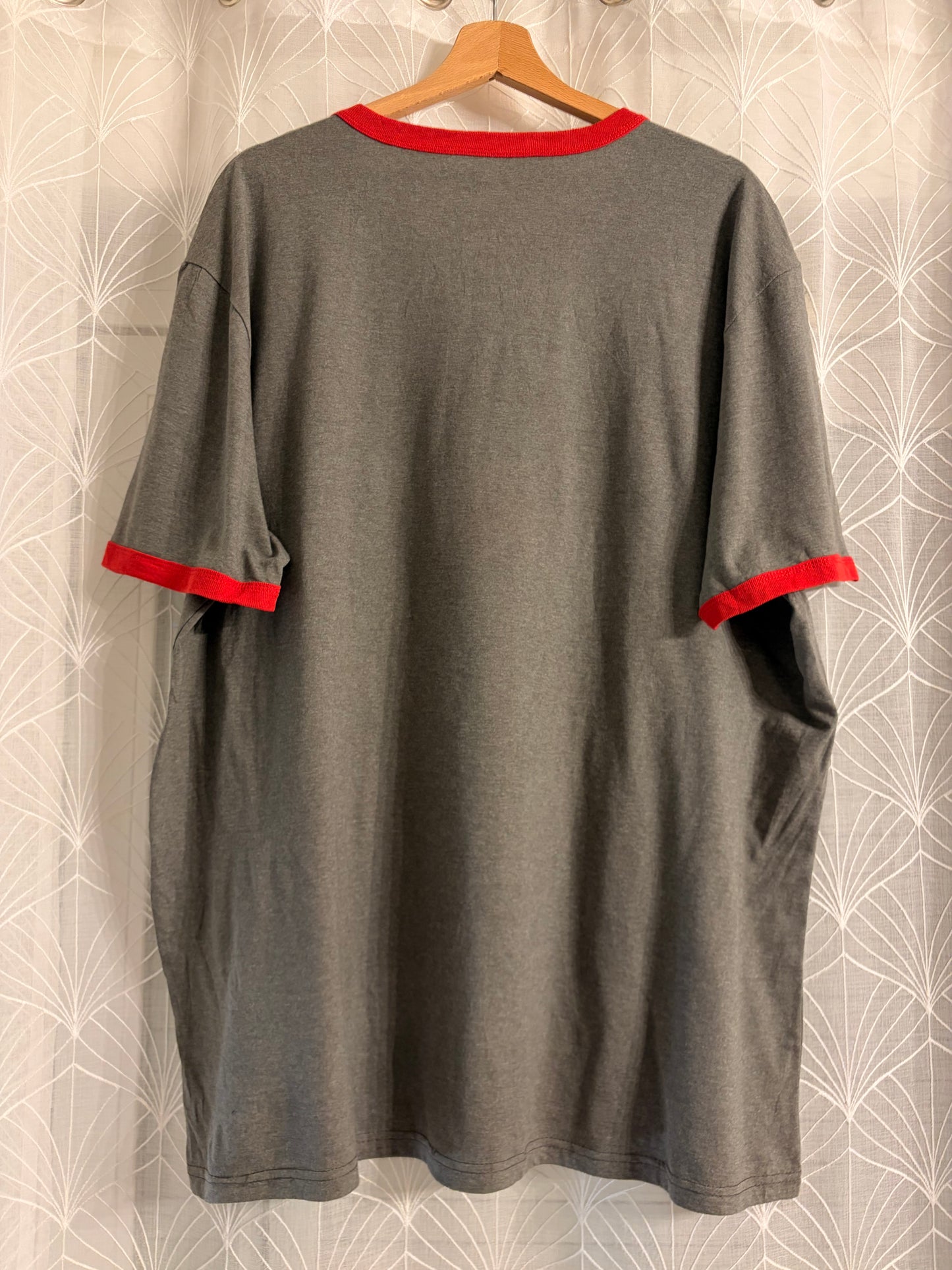 T-shirt Disney Noël Mickey Mouse Tis the Season Gris Ringer Rouge – Neuf – Mixte – Taille 2XL