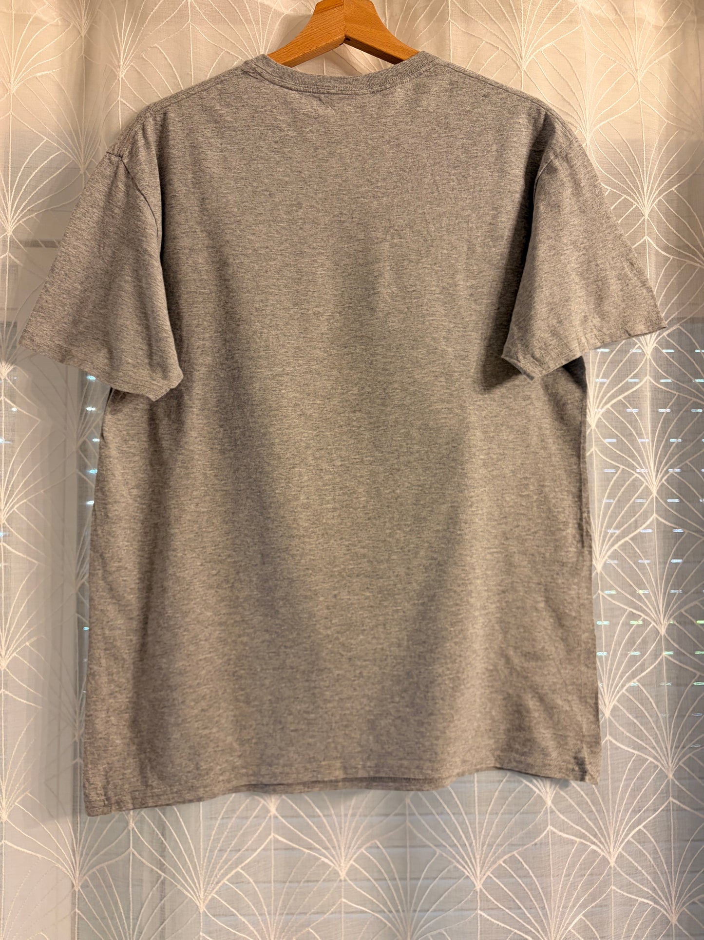 T-shirt Disney Mickey Mouse Gris – Taille M | Seconde Main