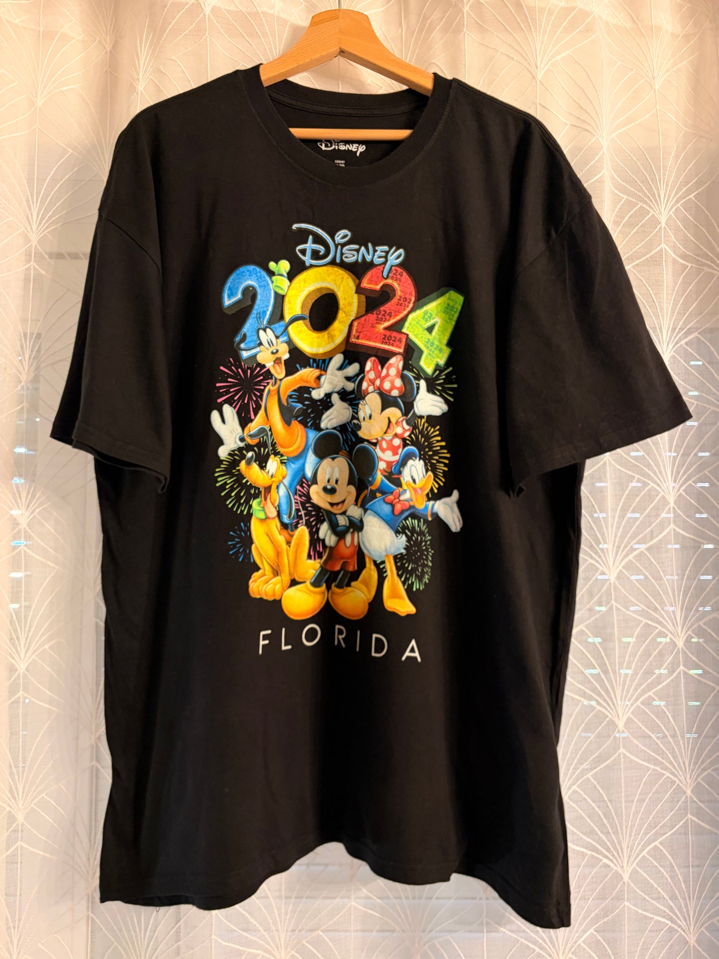 T-shirt Disney Parks Florida 2024 Noir Collector Mickey & Friends – Taille XL | Seconde Main