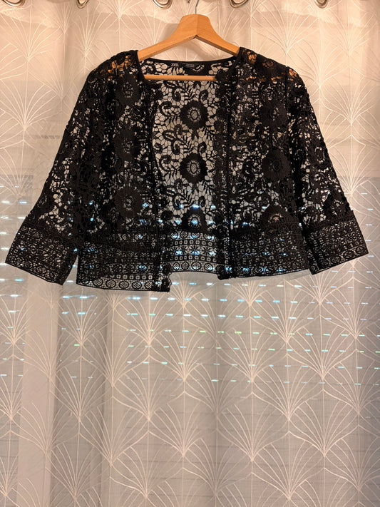 Boléro Zara Noir Dentelle Guipure Florale Manches 3/4 Veste Courte Cérémonie – Femme – Taille S